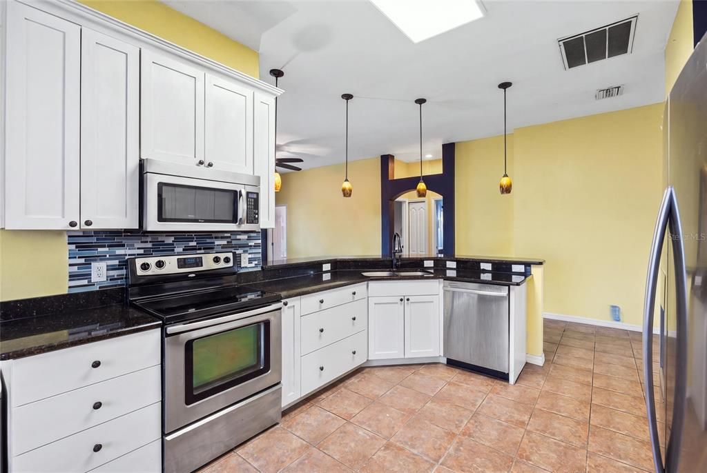 En Venta: $399,997 (4 camas, 2 baños, 1855 Pies cuadrados)