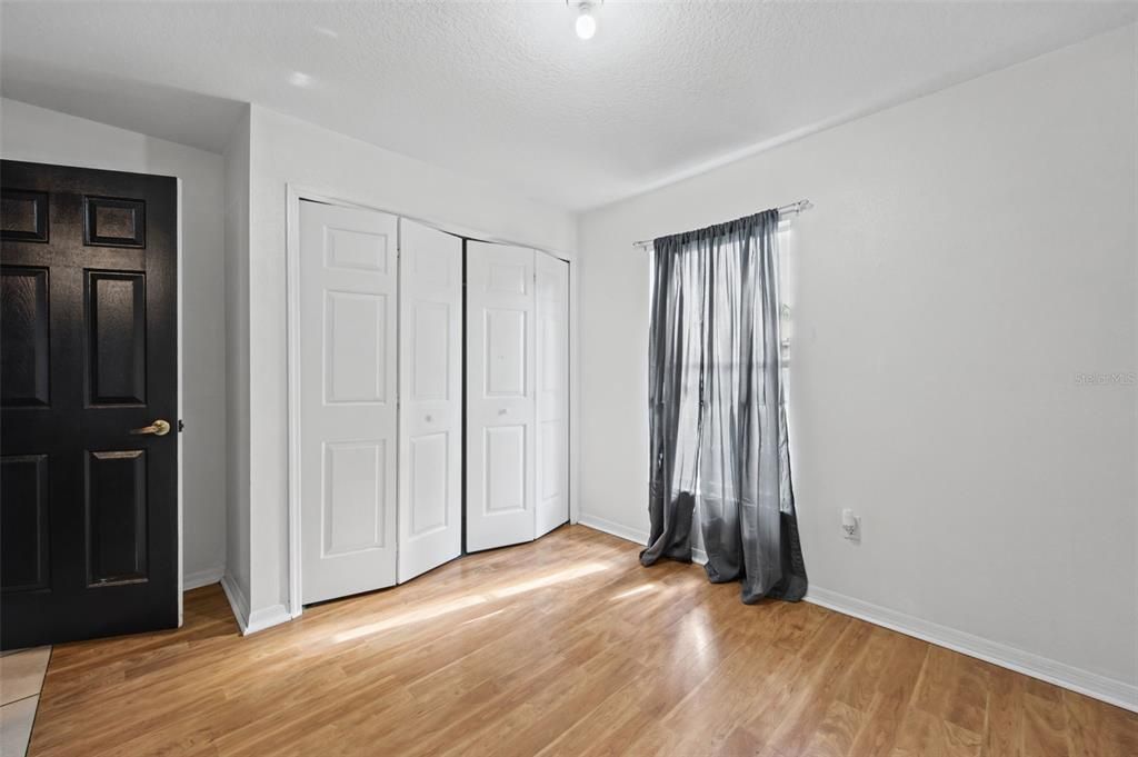 На продажу: $299,000 (3 спален, 2 ванн, 1298 Квадратных фут)
