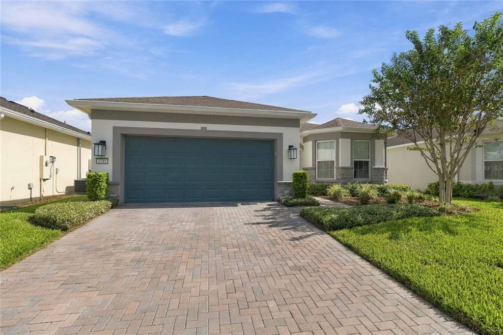 En Venta: $549,980 (3 camas, 2 baños, 2084 Pies cuadrados)