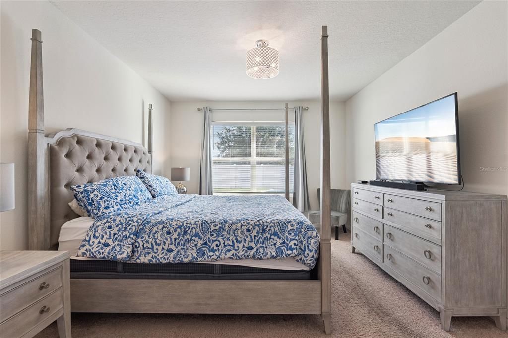 For Sale: $399,900 (4 beds, 2 baths, 1846 Square Feet)