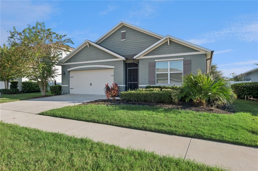 For Sale: $399,900 (4 beds, 2 baths, 1846 Square Feet)