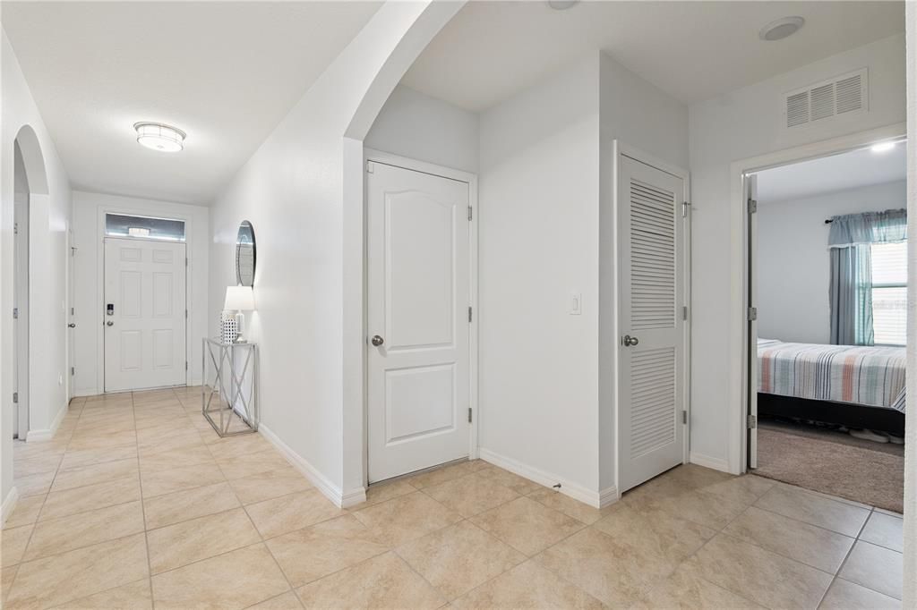 For Sale: $399,900 (4 beds, 2 baths, 1846 Square Feet)