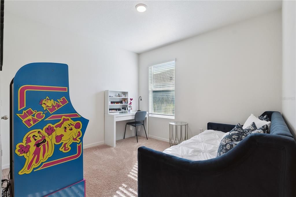 For Sale: $399,900 (4 beds, 2 baths, 1846 Square Feet)
