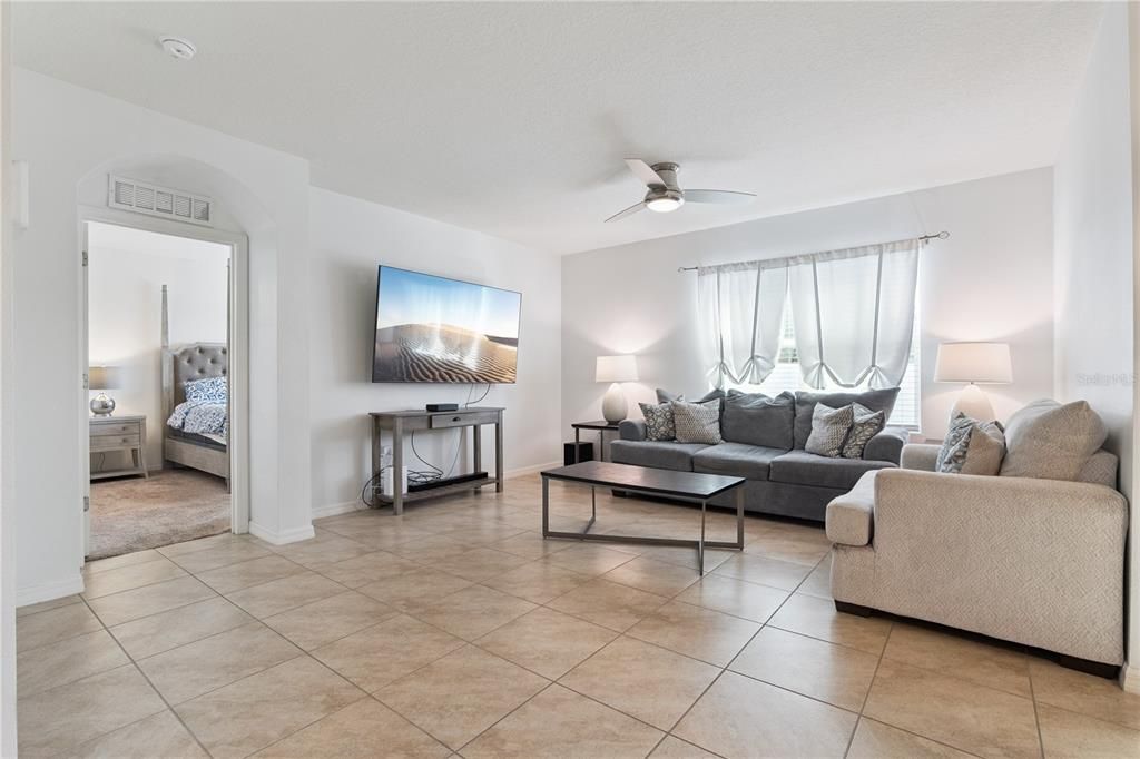 For Sale: $399,900 (4 beds, 2 baths, 1846 Square Feet)