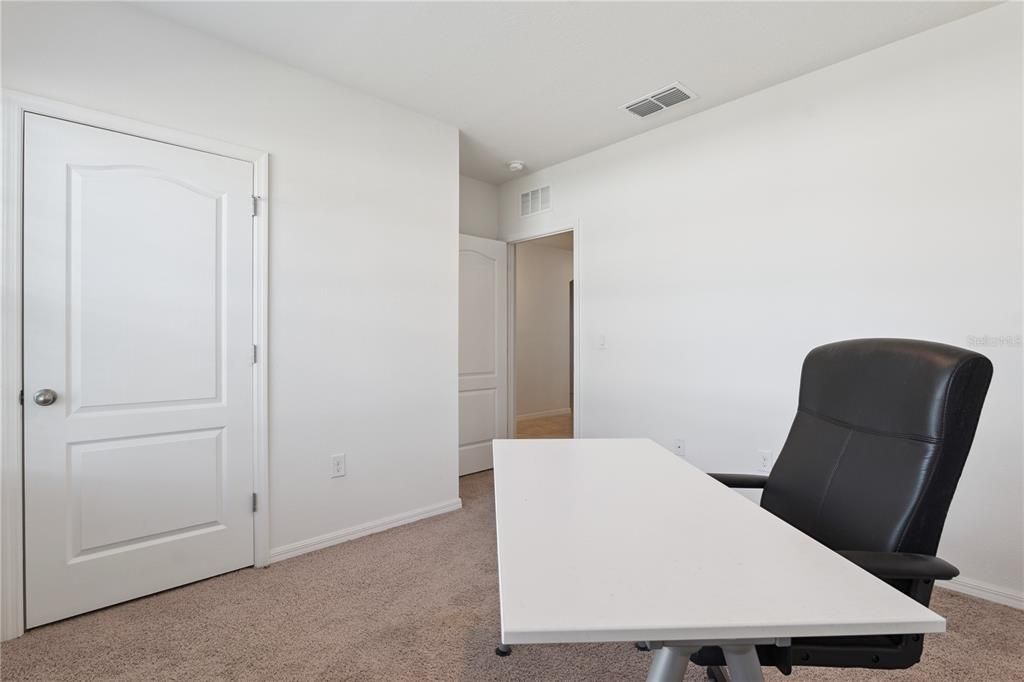 For Sale: $399,900 (4 beds, 2 baths, 1846 Square Feet)