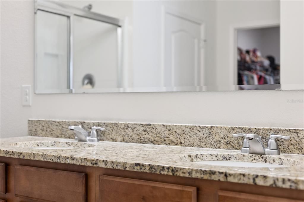 For Sale: $399,900 (4 beds, 2 baths, 1846 Square Feet)