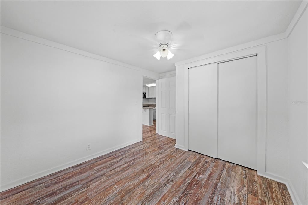На продажу: $245,000 (3 спален, 2 ванн, 935 Квадратных фут)
