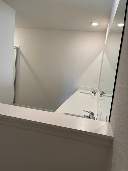 В аренду: $2,550 (3 спален, 2 ванн, 1860 Квадратных фут)