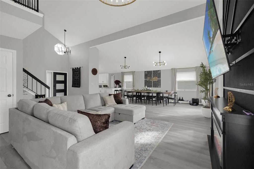 На продажу: $469,450 (4 спален, 2 ванн, 1867 Квадратных фут)