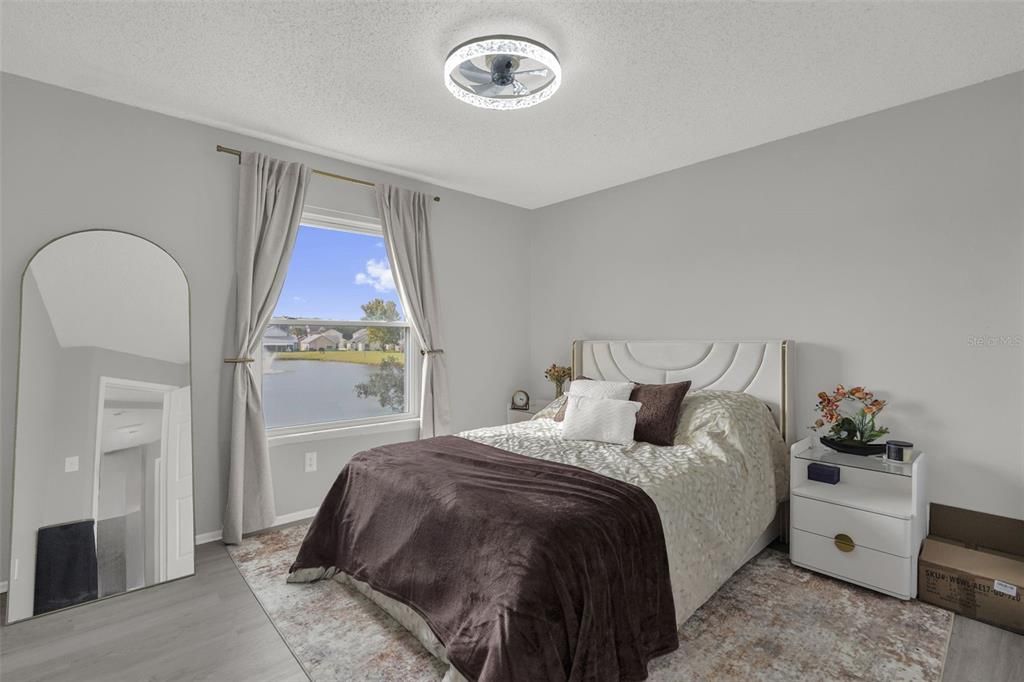 На продажу: $469,450 (4 спален, 2 ванн, 1867 Квадратных фут)