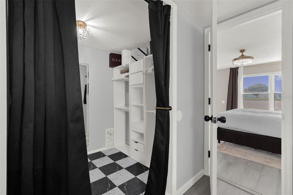 На продажу: $469,450 (4 спален, 2 ванн, 1867 Квадратных фут)