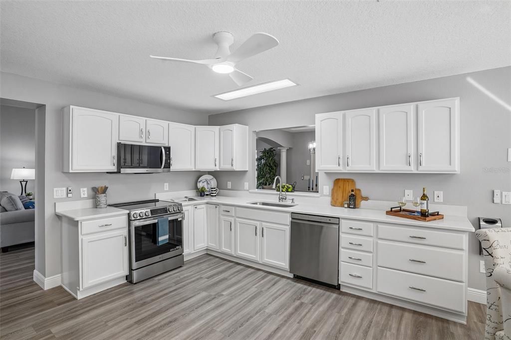 En Venta: $399,900 (3 camas, 2 baños, 1695 Pies cuadrados)
