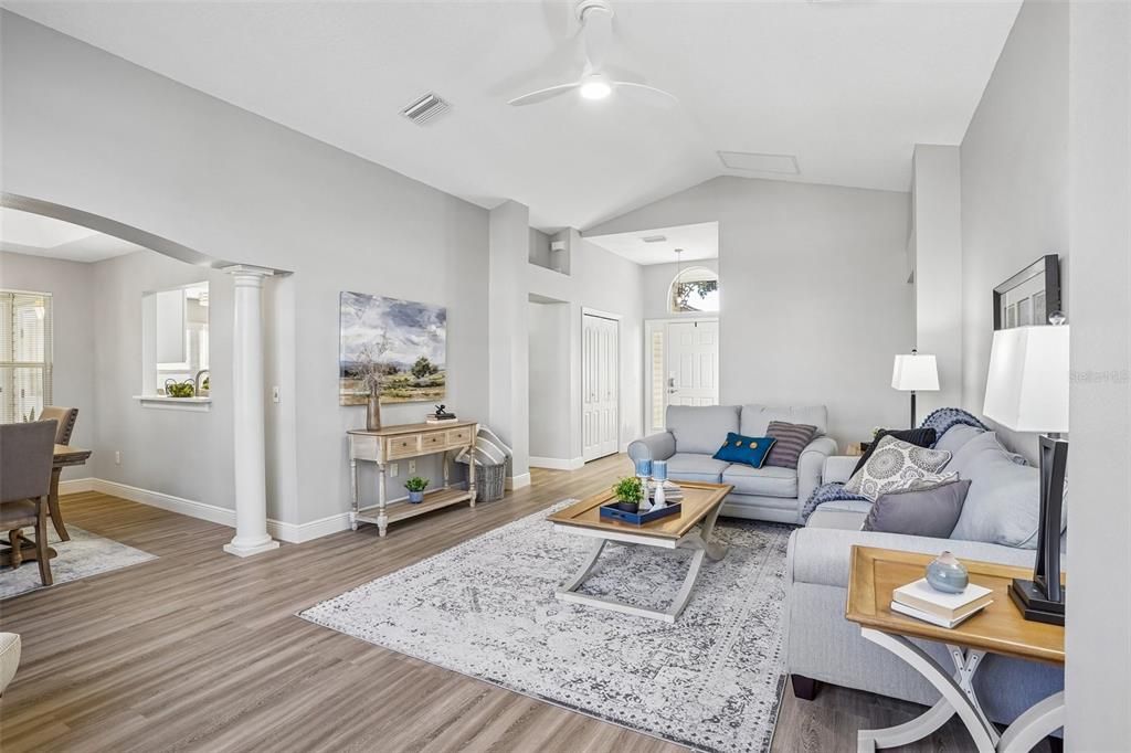 En Venta: $399,900 (3 camas, 2 baños, 1695 Pies cuadrados)