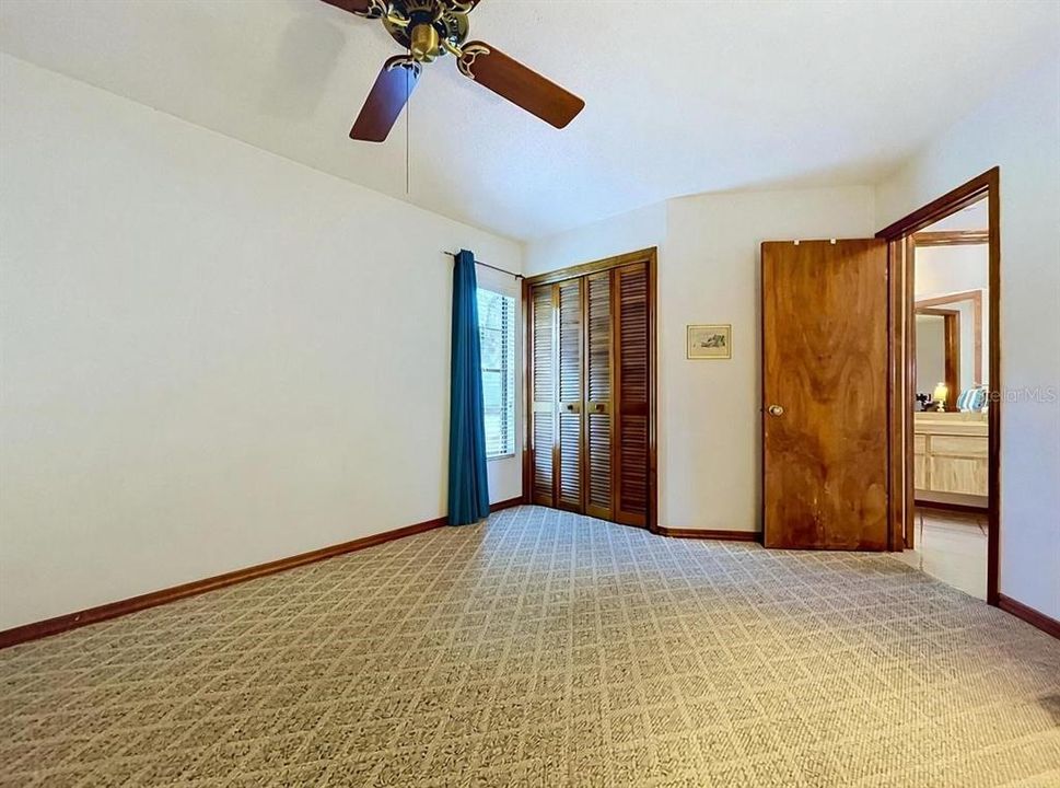For Sale: $360,000 (3 beds, 2 baths, 1732 Square Feet)