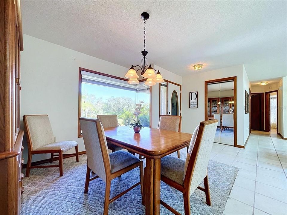 For Sale: $360,000 (3 beds, 2 baths, 1732 Square Feet)