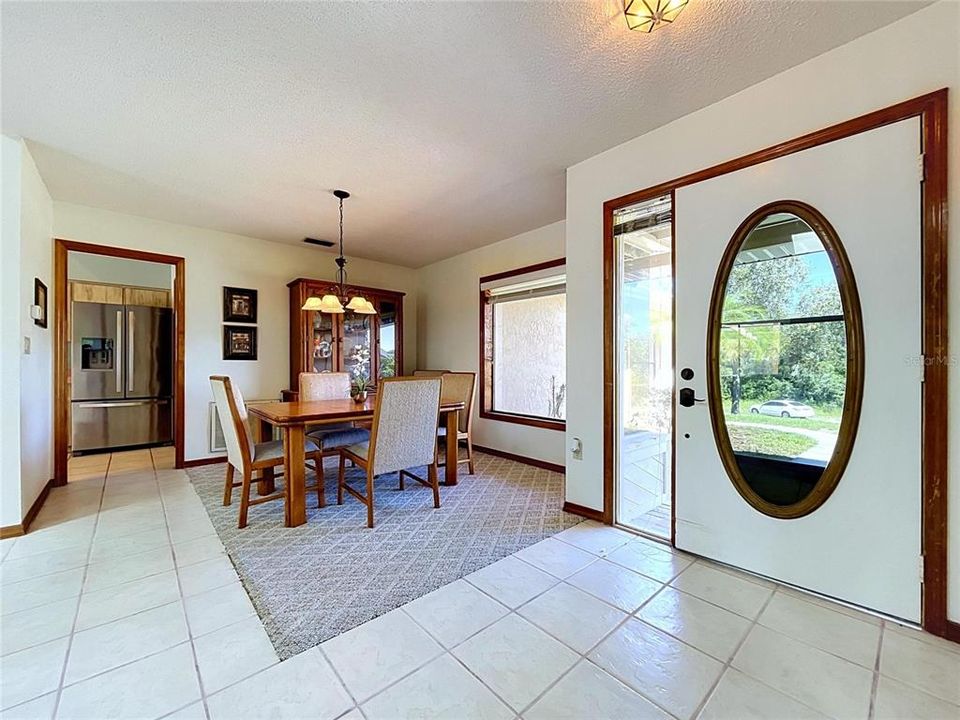 For Sale: $360,000 (3 beds, 2 baths, 1732 Square Feet)