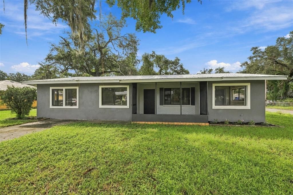 En Venta: $399,000 (4 camas, 2 baños, 2206 Pies cuadrados)