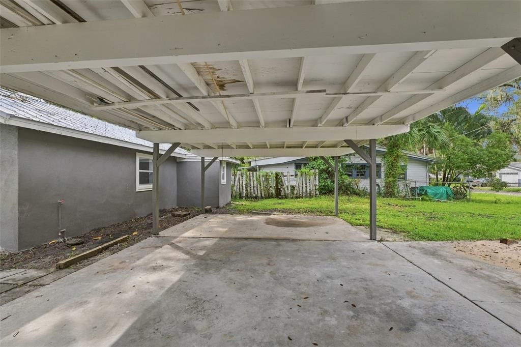 En Venta: $399,000 (4 camas, 2 baños, 2206 Pies cuadrados)