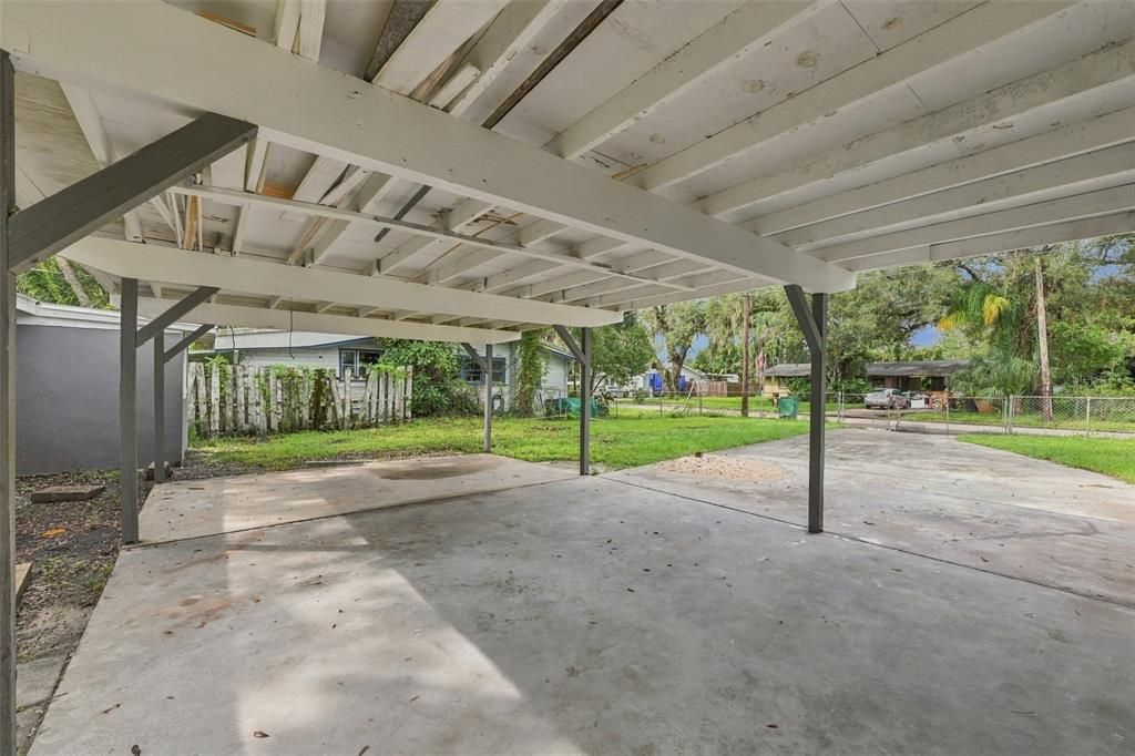 En Venta: $399,000 (4 camas, 2 baños, 2206 Pies cuadrados)