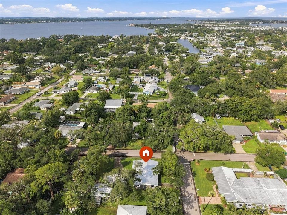En Venta: $399,000 (4 camas, 2 baños, 2206 Pies cuadrados)