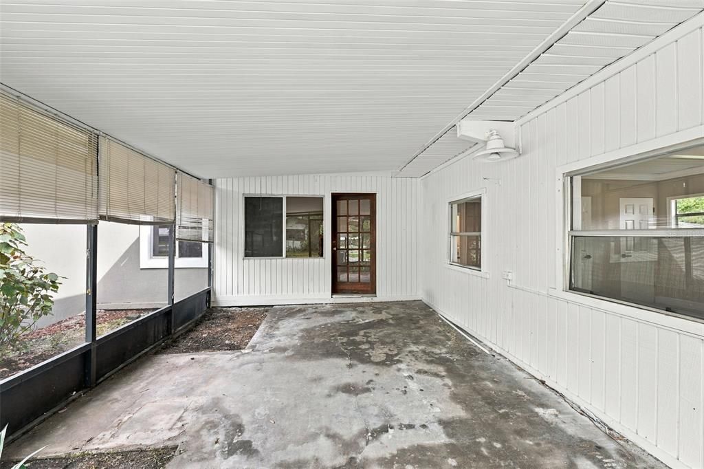 En Venta: $399,000 (4 camas, 2 baños, 2206 Pies cuadrados)