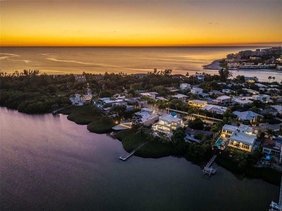For Sale: $6,775,000 (5 beds, 3 baths, 4284 Square Feet)