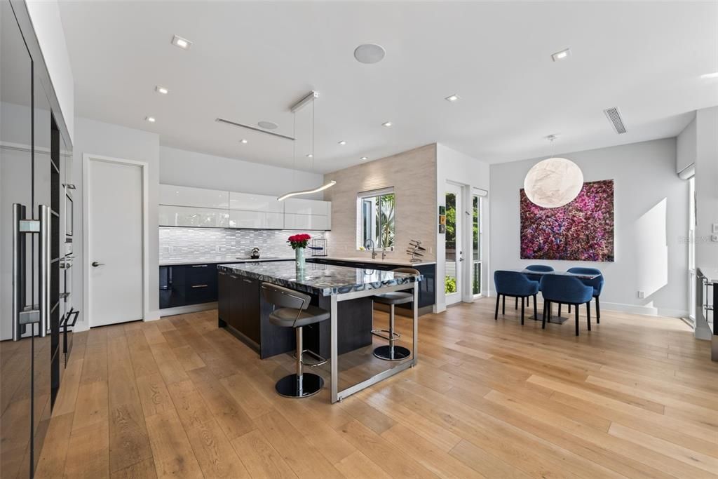 For Sale: $6,775,000 (5 beds, 3 baths, 4284 Square Feet)