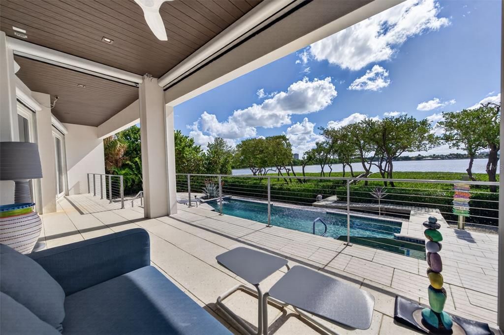 For Sale: $6,775,000 (5 beds, 3 baths, 4284 Square Feet)