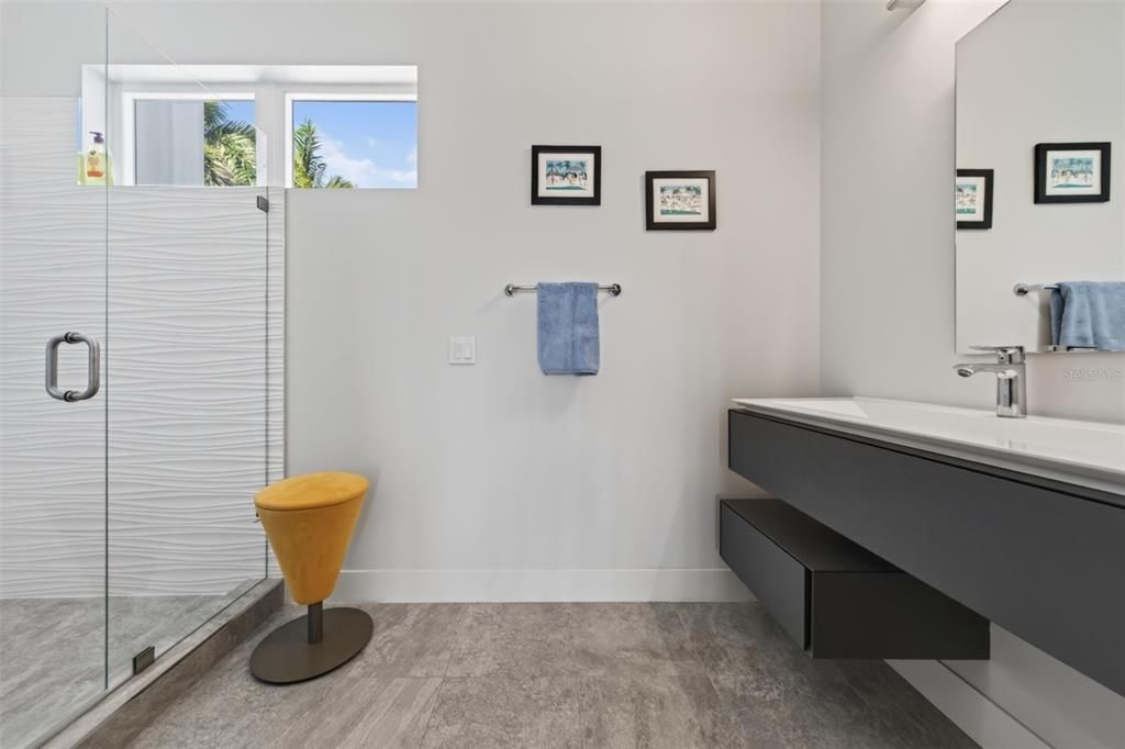 For Sale: $6,775,000 (5 beds, 3 baths, 4284 Square Feet)