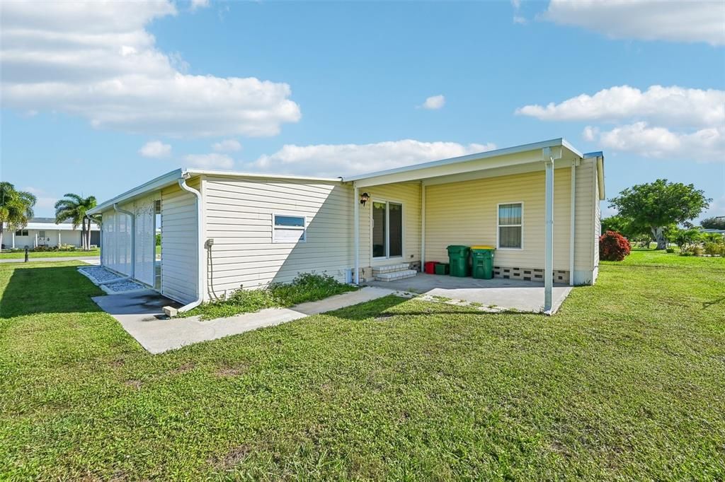 En Venta: $174,000 (2 camas, 2 baños, 1120 Pies cuadrados)