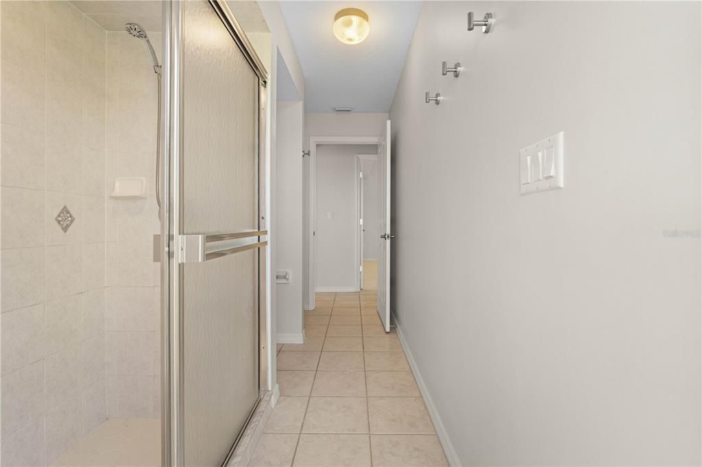 En Venta: $565,000 (3 camas, 2 baños, 2383 Pies cuadrados)