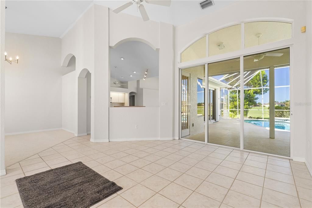 En Venta: $565,000 (3 camas, 2 baños, 2383 Pies cuadrados)