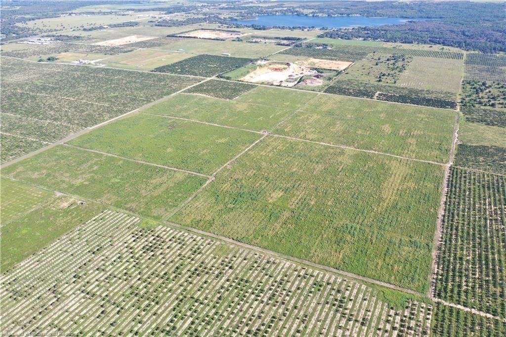 待售: $367,750 (14.71 acres)