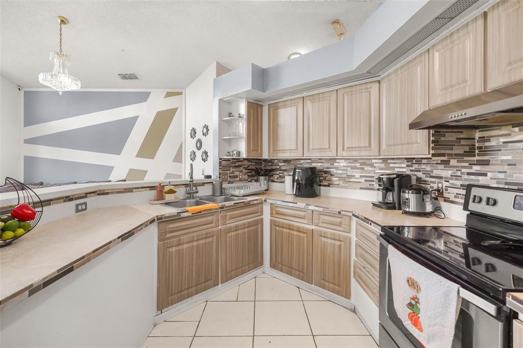For Sale: $437,000 (4 beds, 2 baths, 1767 Square Feet)