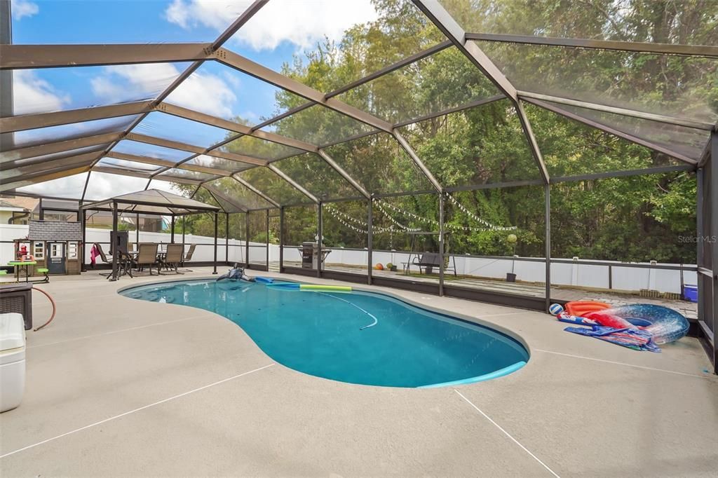 For Sale: $437,000 (4 beds, 2 baths, 1767 Square Feet)