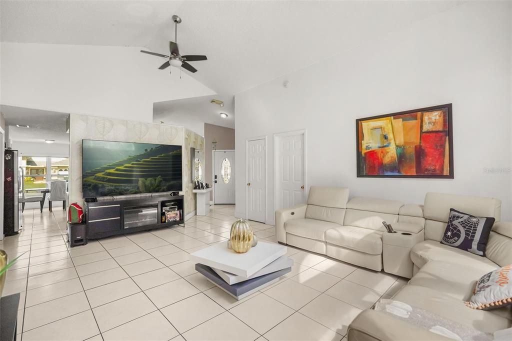 For Sale: $437,000 (4 beds, 2 baths, 1767 Square Feet)