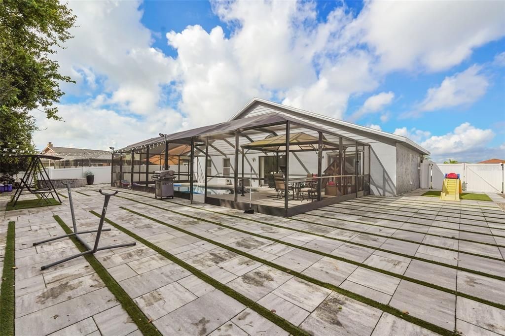 For Sale: $437,000 (4 beds, 2 baths, 1767 Square Feet)