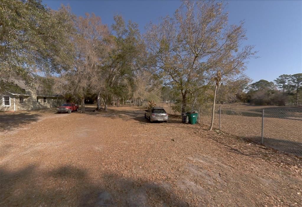 待售: $169,999 (0.46 acres)