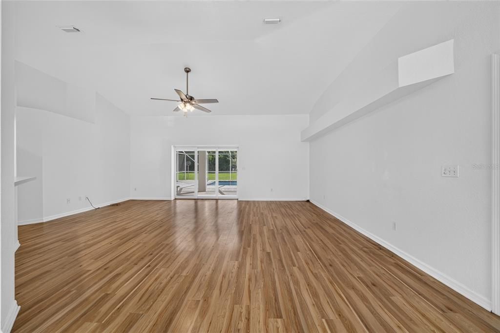 En Venta: $368,000 (3 camas, 2 baños, 1884 Pies cuadrados)