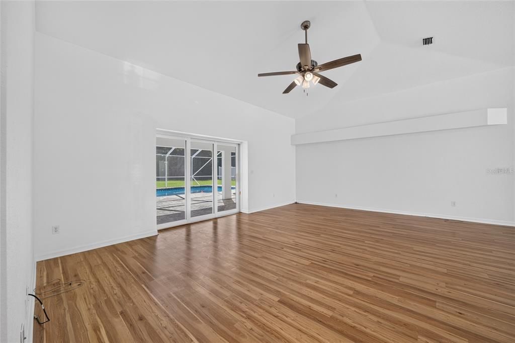 En Venta: $368,000 (3 camas, 2 baños, 1884 Pies cuadrados)
