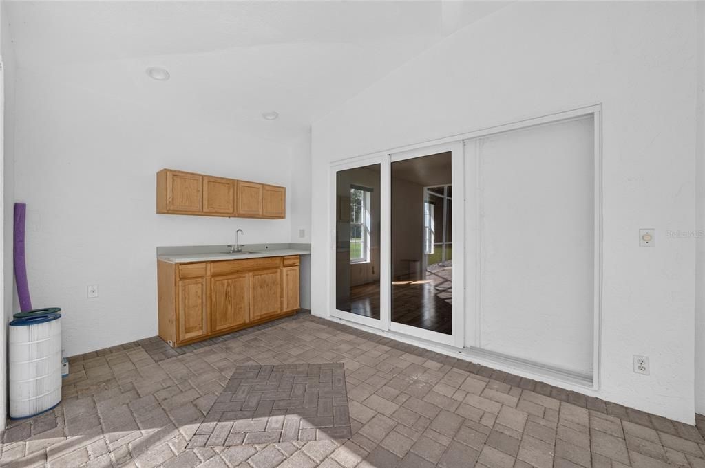 En Venta: $368,000 (3 camas, 2 baños, 1884 Pies cuadrados)
