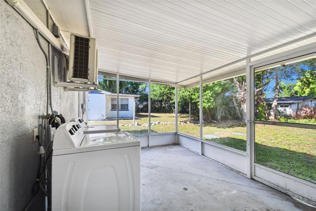 For Rent: $1,595 (3 beds, 2 baths, 1404 Square Feet)