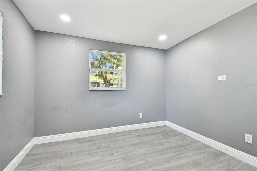 For Rent: $1,595 (3 beds, 2 baths, 1404 Square Feet)