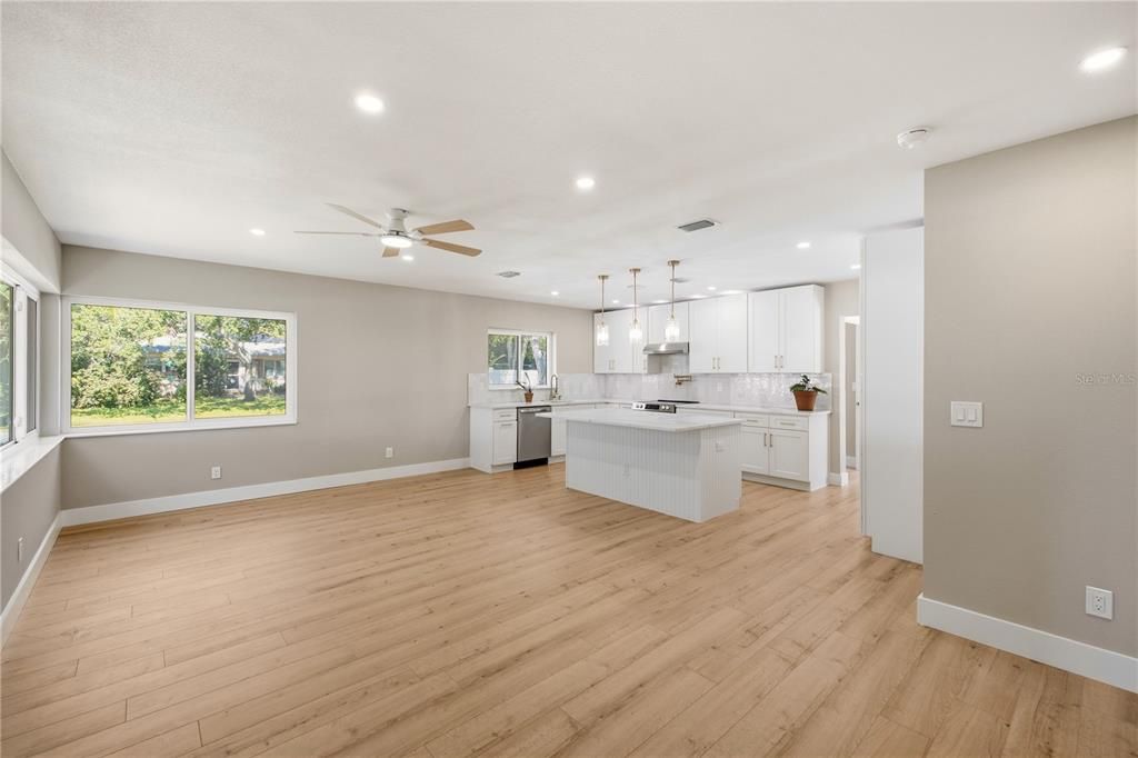 For Sale: $699,000 (3 beds, 2 baths, 1675 Square Feet)