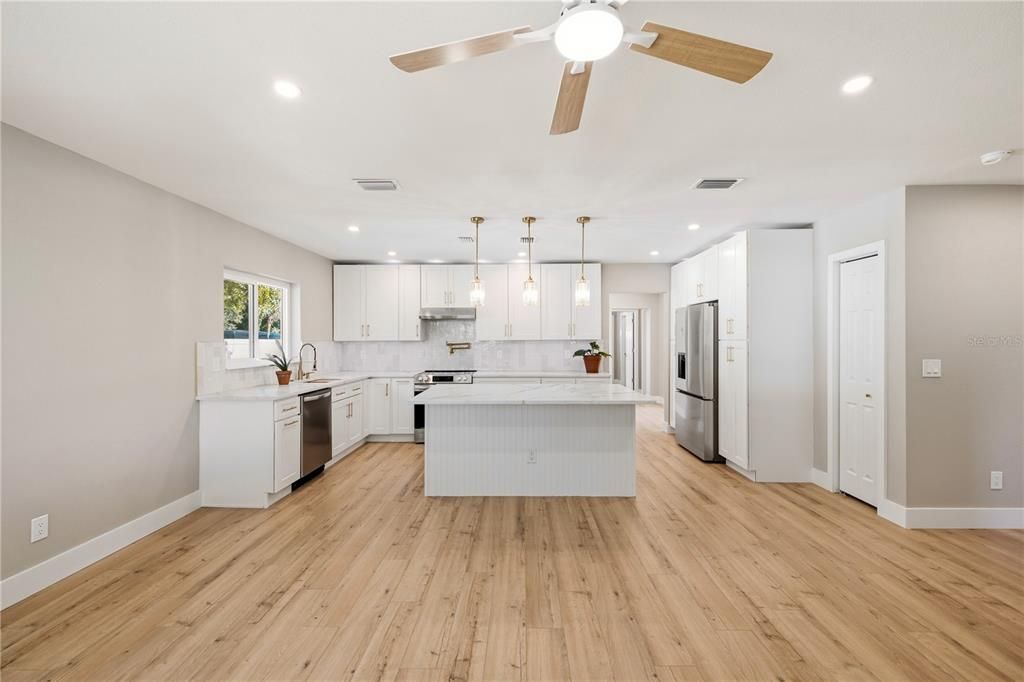 For Sale: $699,000 (3 beds, 2 baths, 1675 Square Feet)
