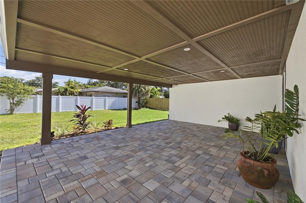 For Sale: $699,000 (3 beds, 2 baths, 1675 Square Feet)