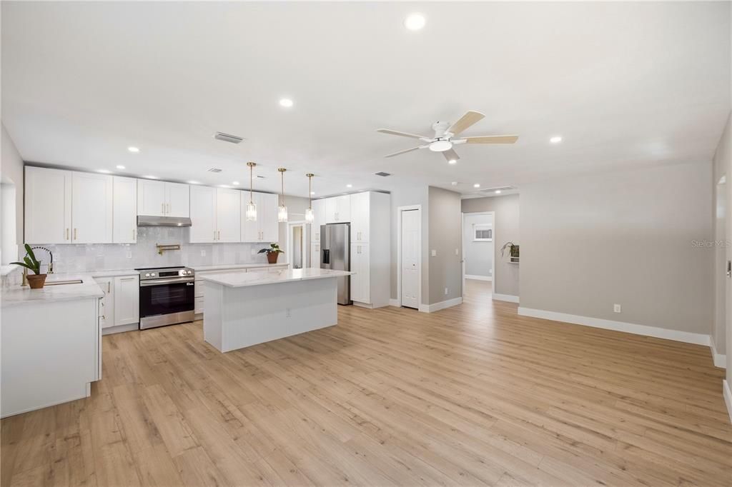 For Sale: $699,000 (3 beds, 2 baths, 1675 Square Feet)