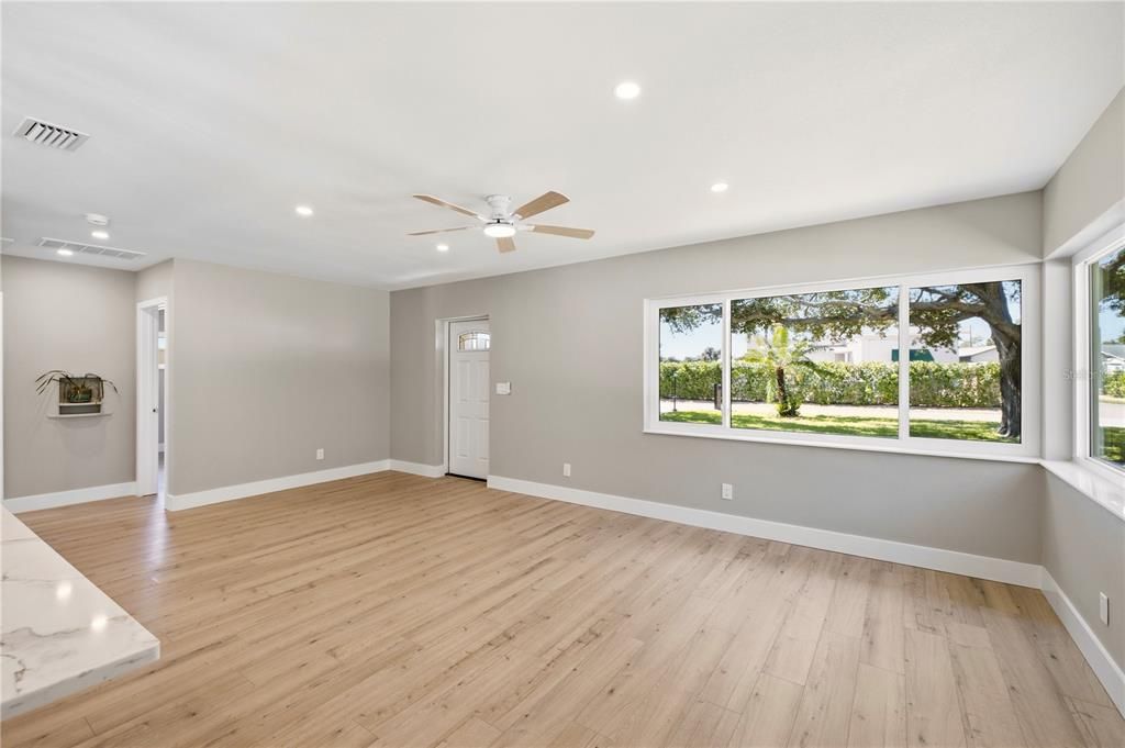 For Sale: $699,000 (3 beds, 2 baths, 1675 Square Feet)