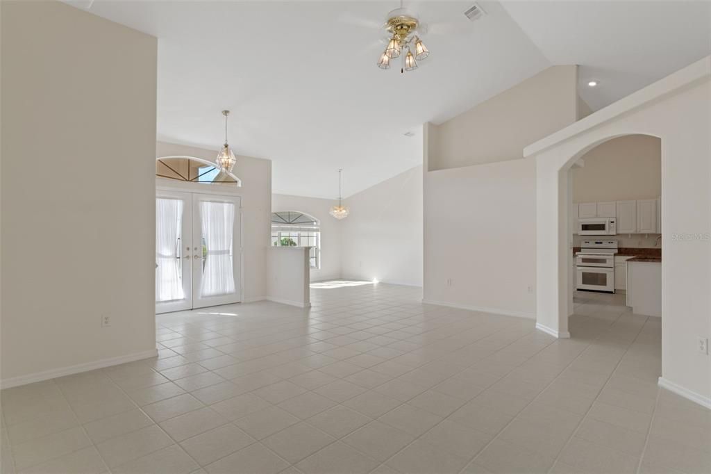 На продажу: $430,000 (3 спален, 2 ванн, 2165 Квадратных фут)