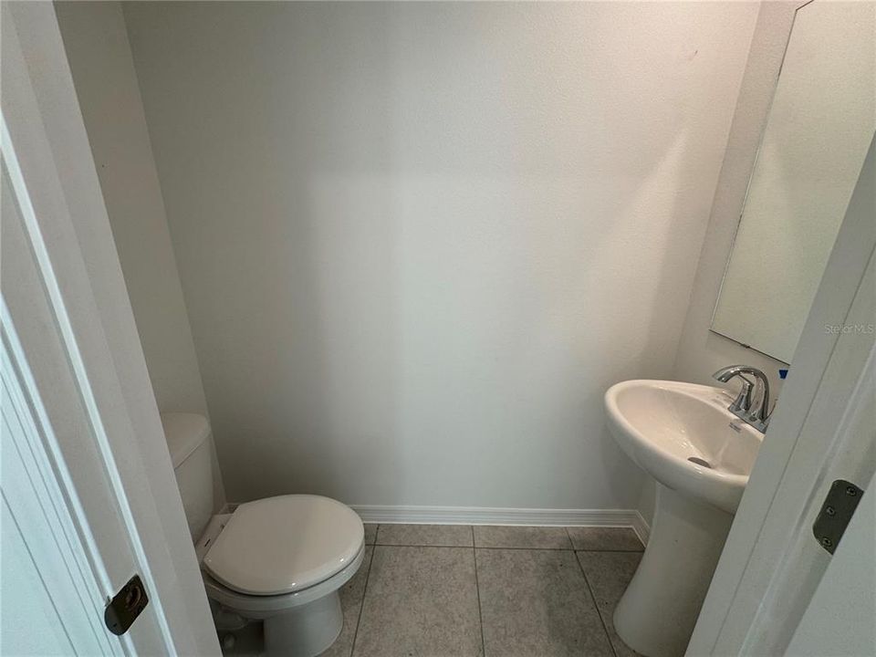En Venta: $309,990 (4 camas, 2 baños, 1643 Pies cuadrados)